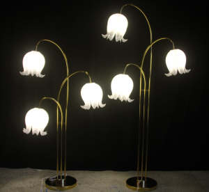 Bell Flower Light Stand MLA108 — Curved gold-tone stems with glowing bell-shaped flowers.
